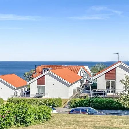 2 Bedroom Awesome In Holiday home Gudhjem